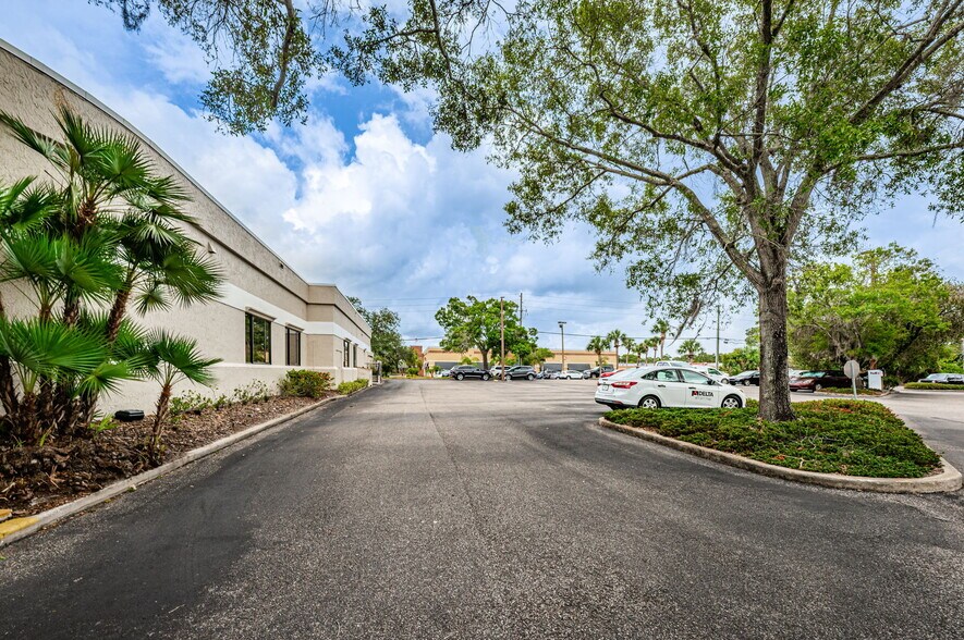 More Photos Of 3023 Eastland Blvd, Clearwater Office For Sale