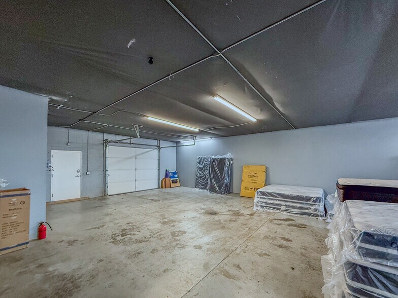 More Photos Of 4207 W Clearwater Ave, Kennewick General Retail For Lease