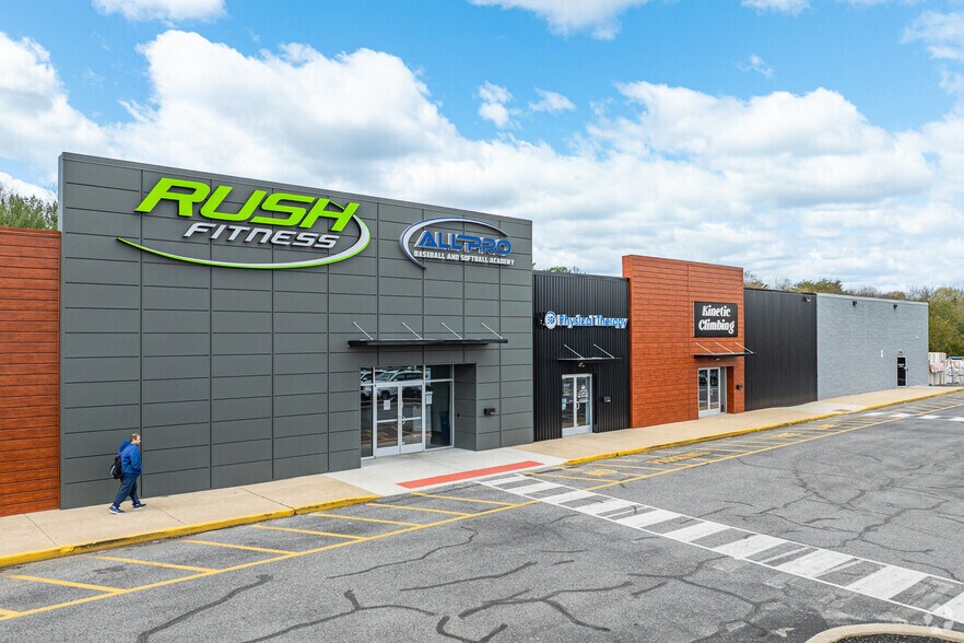 More Photos Of 1155 S Black Horse Pike, Williamstown Freestanding For Lease