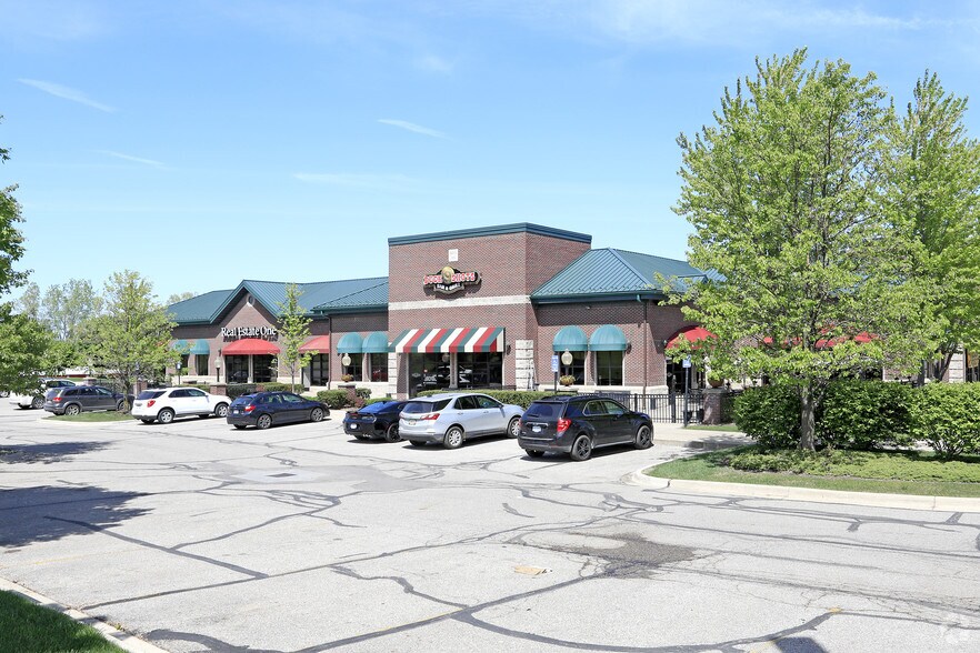 Primary Photo Of 7010-7080 Gateway Park Dr, Village of Clarkston Storefront For Lease