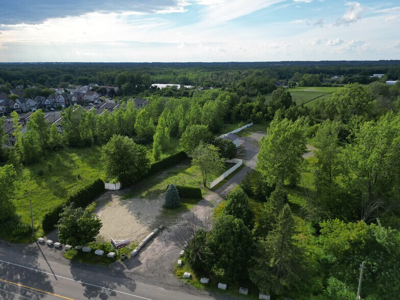 More Photos Of Boul Sainte-Rose, Laval Land For Sale