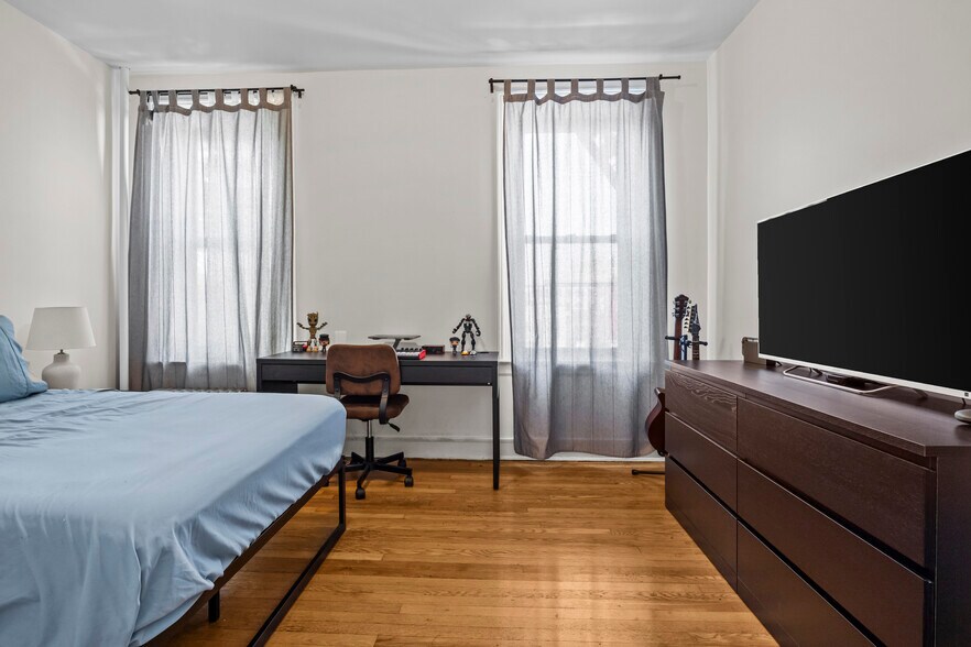 More Photos Of 714 56th St, Brooklyn Apartments For Sale