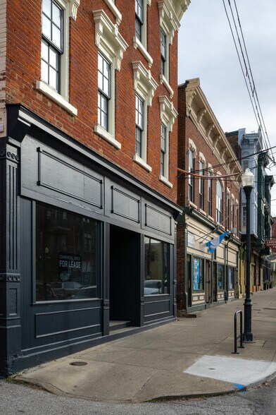 Primary Photo Of 814 Madison Ave, Covington Office Residential For Lease