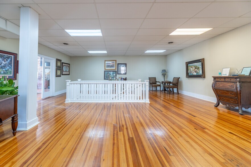 More Photos Of 546 Broad St, Gadsden Storefront Retail Office For Sale