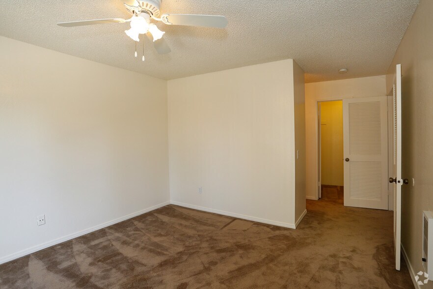 More Photos Of 3131 Arlington Ave, Riverside Apartments For Sale