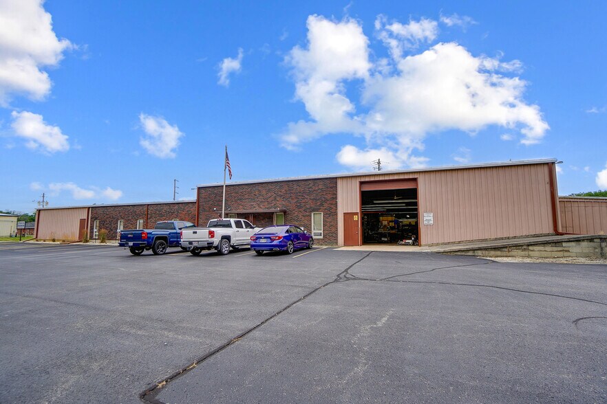 More Photos Of 350 Conley Dr, Enon Warehouse For Sale