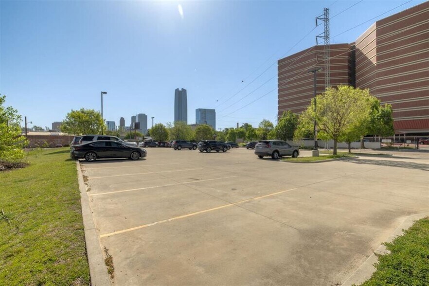 More Photos Of 815 NW 2ND St, Oklahoma City Land For Sale