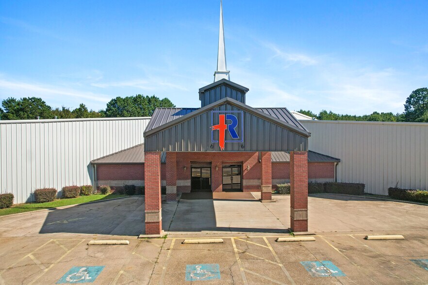 Primary Photo Of 1088 US Highway 271 N, Gilmer Religious Facility For Sale