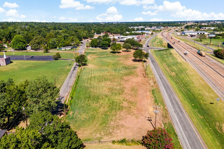 More Photos Of 1520 20th St NE, Paris Land For Sale