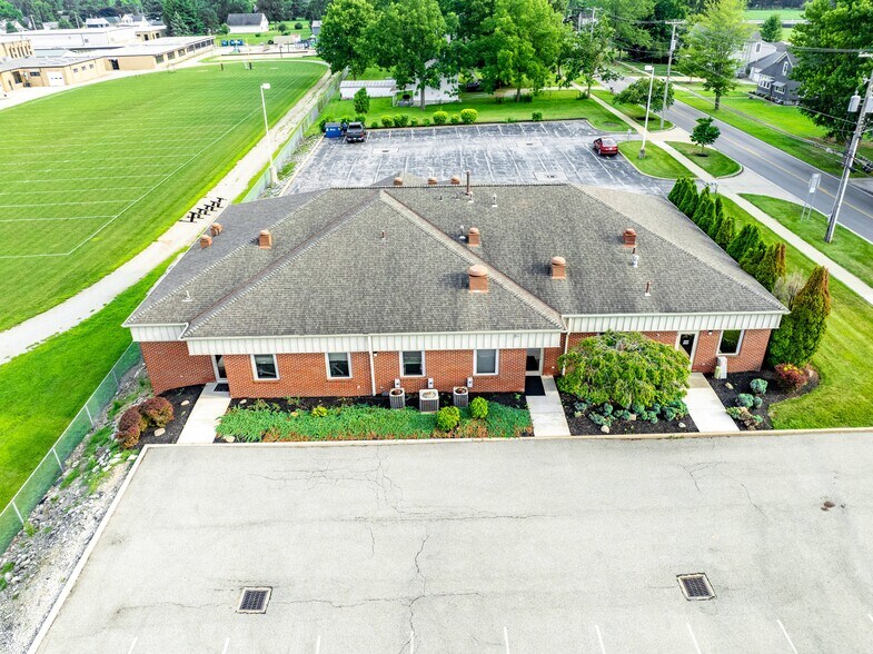 More Photos Of 136 N Ridge St, Monroeville Medical For Lease