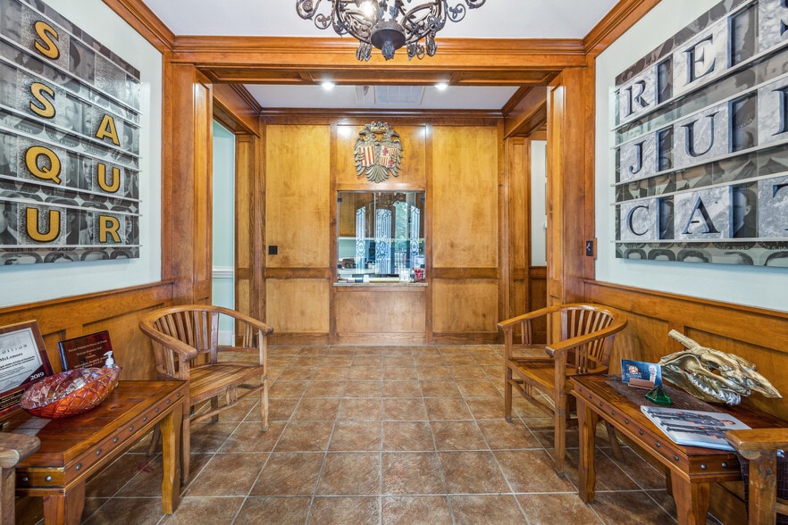 More Photos Of 800 Sawyer St, Houston Office Residential For Sale