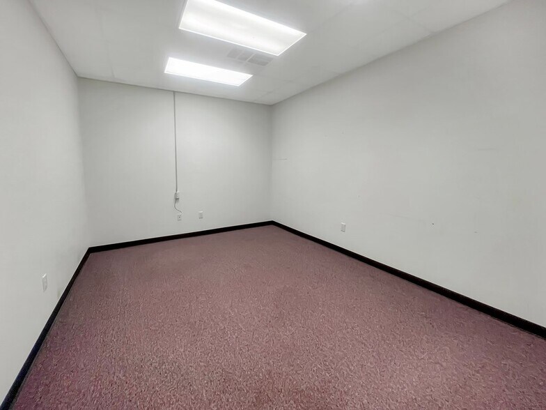 More Photos Of 13995 US Highway 29, Chatham Medical For Lease