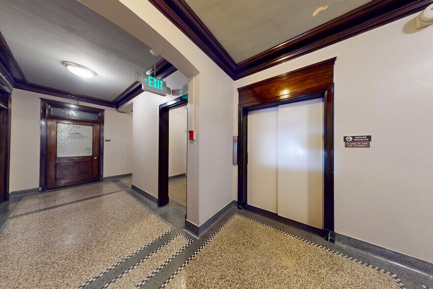 More Photos Of 201-205 4th Ave E, Olympia Office For Sale
