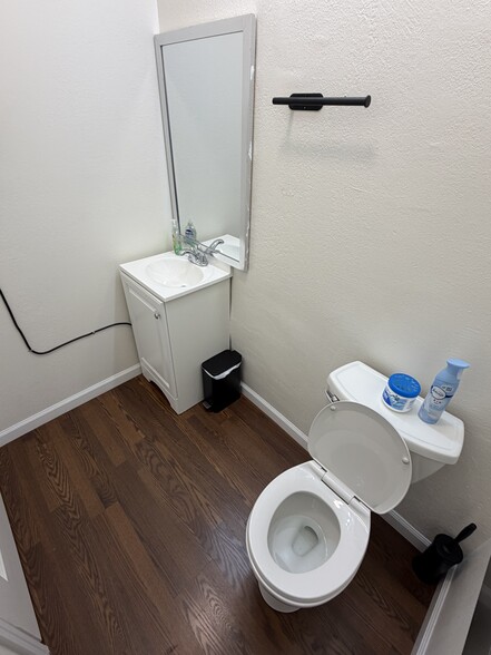 More Photos Of 970-980 W El Camino Real, Sunnyvale Unknown For Lease