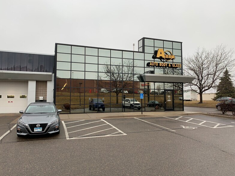 More Photos Of 15129 Foliage Ave, Apple Valley Auto Repair For Sale