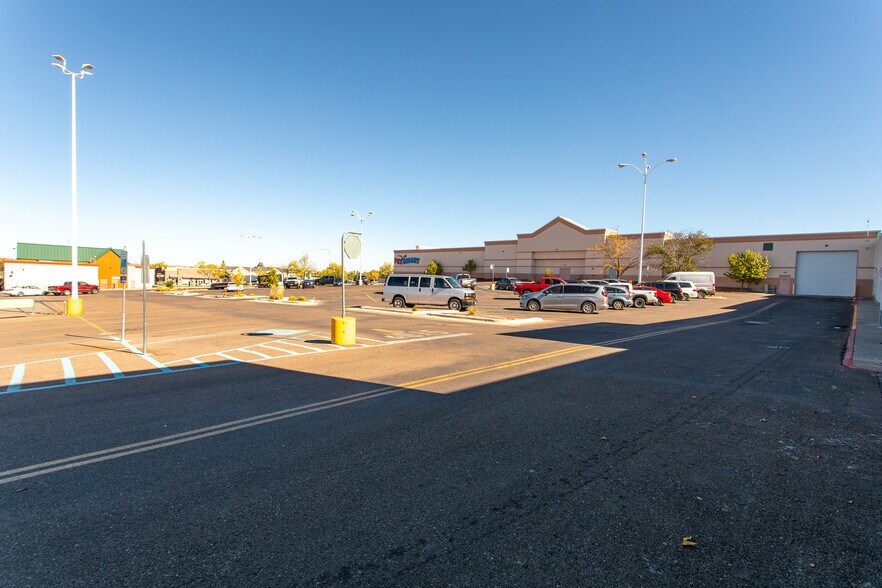 More Photos Of 1200 10th Ave S, Great Falls General Retail For Lease