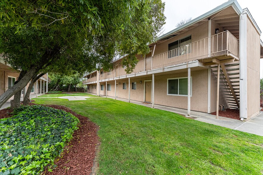 More Photos Of 2451 Olivera Rd, Concord Apartments For Sale