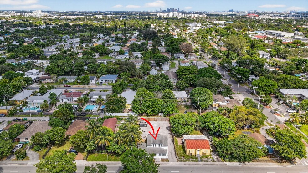 More Photos Of 220 SW 16th St, Dania Beach Office Residential For Sale
