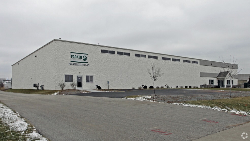 More Photos Of 3210 N Zuehlke Dr, Appleton Warehouse For Lease