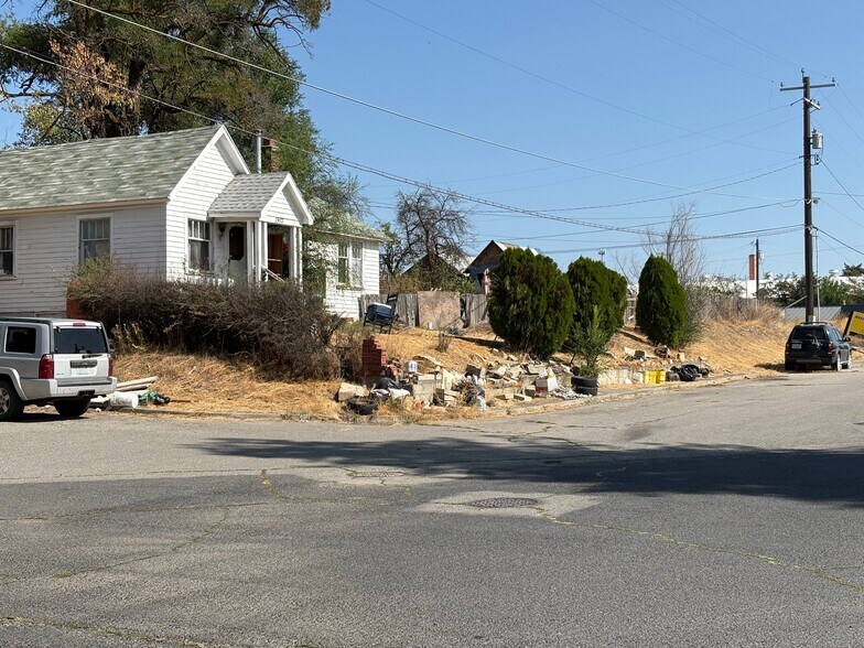 Primary Photo Of 1903 E Main Ave, Spokane Land For Sale