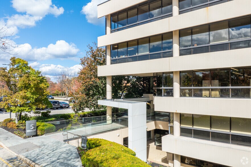 More Photos Of 100 Matsonford Rd, Radnor Office For Lease