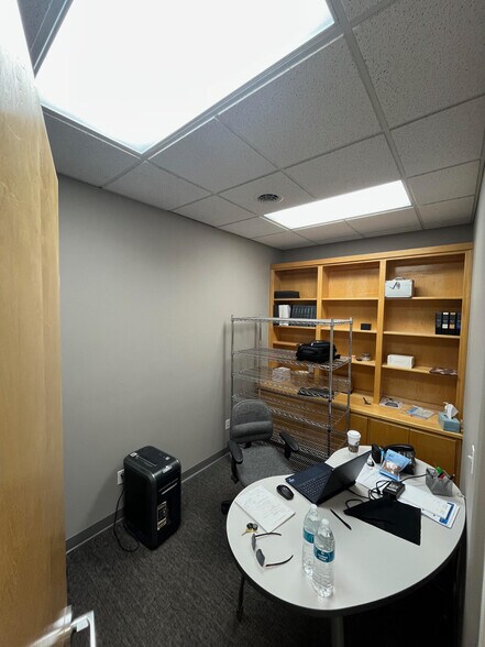 More Photos Of 1123 N Grant Pl, Kennewick Office For Sale