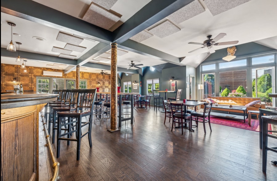 More Photos Of 181 E Brown St, Blairsville Restaurant For Sale