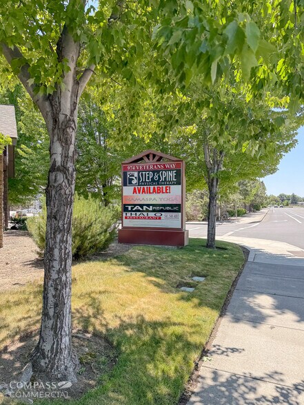 More Photos Of 974 SW Veterans Way, Redmond Freestanding For Lease
