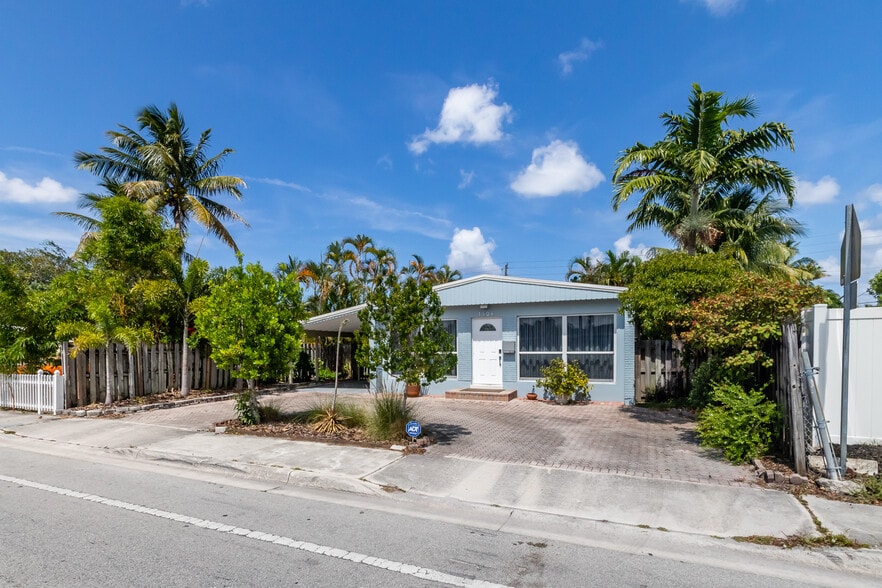 More Photos Of 1606 NE 15th Ave, Fort Lauderdale Specialty For Sale