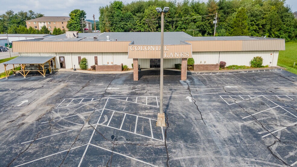 More Photos Of 1849 Gardner Ln NW, Corydon Sports And Entertainment For Sale