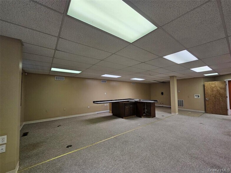 More Photos Of 4 Corwin Ct, Newburgh Medical For Sale