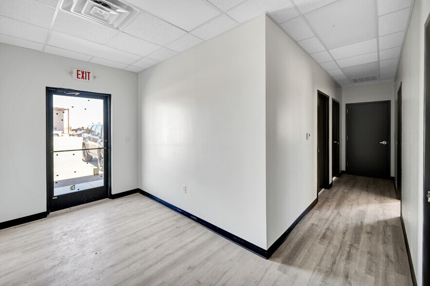 More Photos Of 5915 W. County 135 rd, Midland Warehouse For Lease