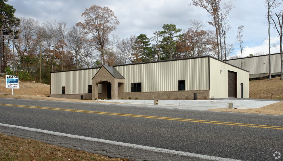 More Photos Of 2005 Agape Cir, Moody Warehouse For Sale