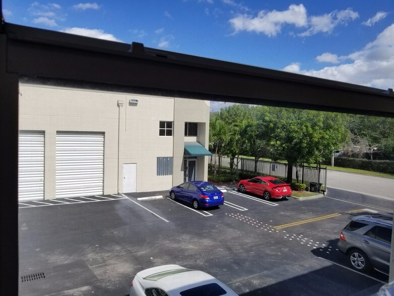 More Photos Of 5900 NW 99th Ave, Miami Light Distribution For Lease