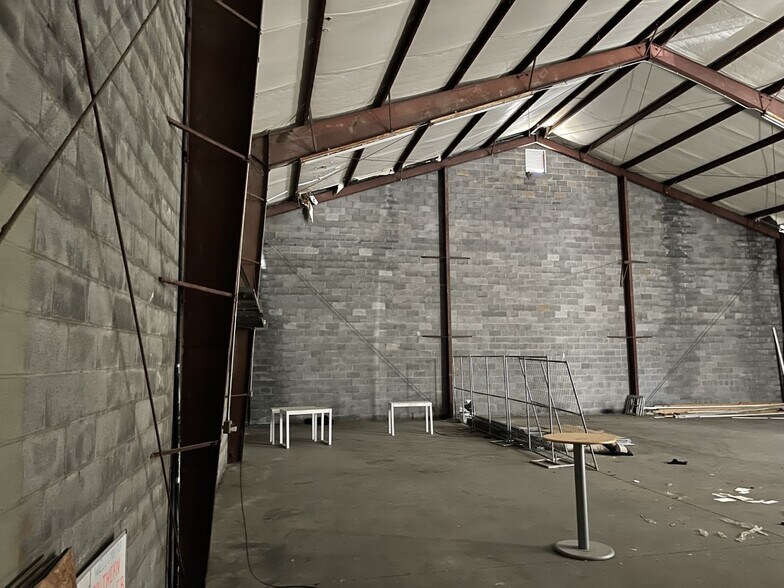 More Photos Of 130 10th St, Atlanta Warehouse For Lease