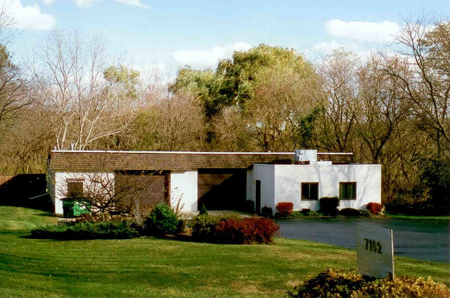 7162 Barnard Mill Rd, Wonder Lake, IL 60097 Warehouse For Sale