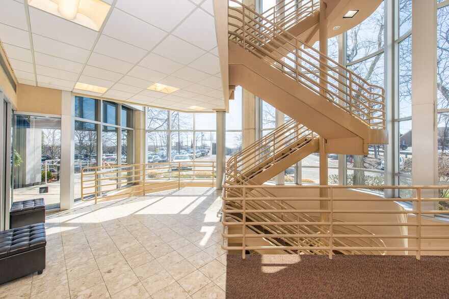 More Photos Of 2 Lincoln Hwy, Edison Medical For Sale