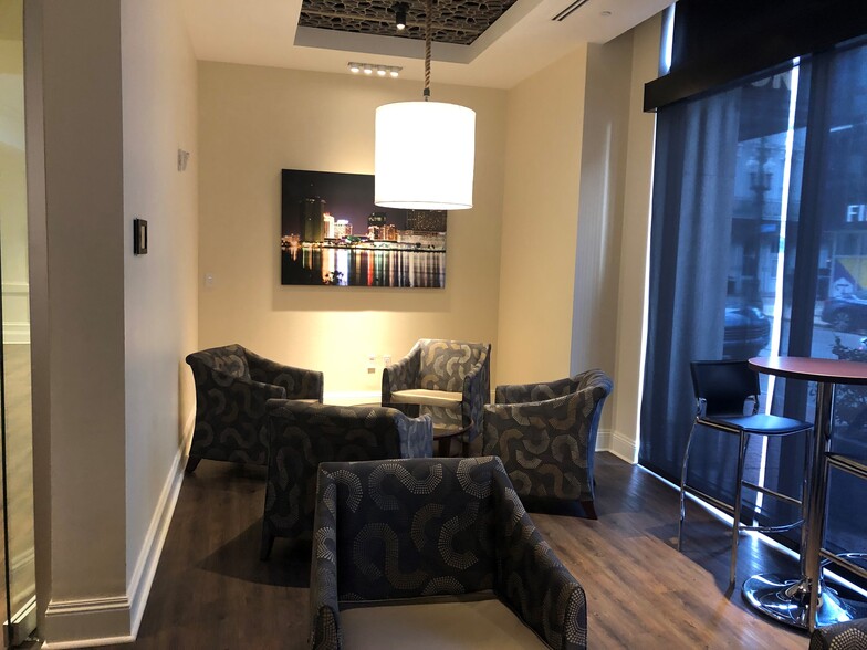 More Photos Of 334 Carondelet St, New Orleans Apartments For Sale