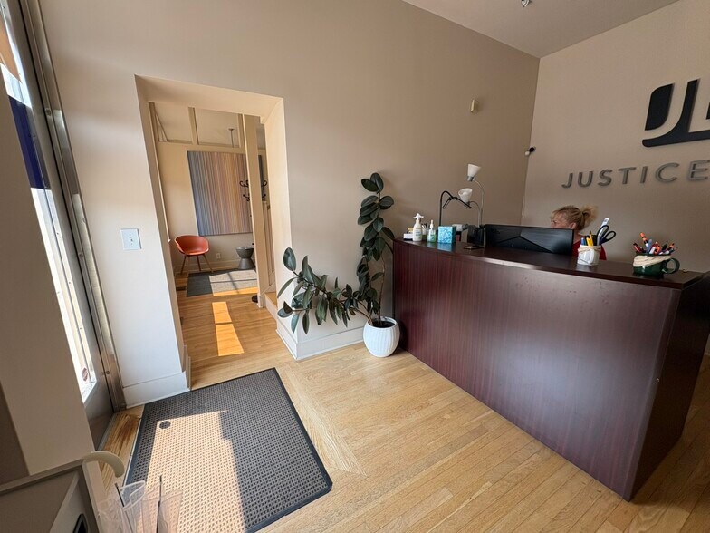 More Photos Of 216 S Clay St, Louisville Coworking Space