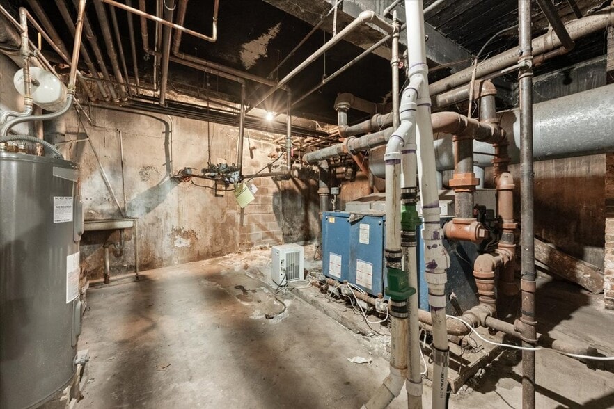 More Photos Of 7321 Madison St, Forest Park Restaurant For Sale