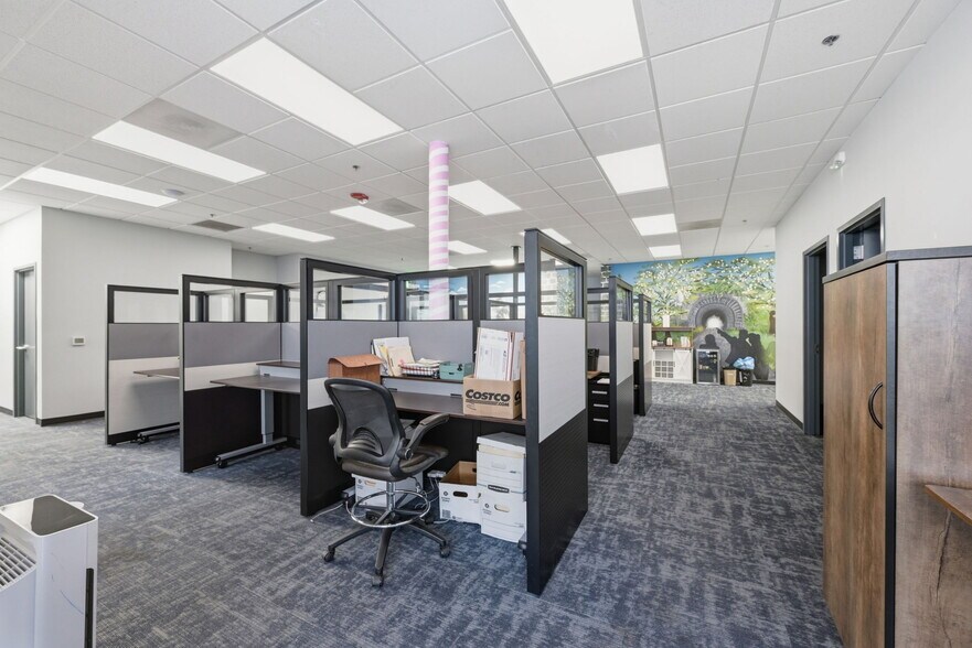 More Photos Of 198 Commercial St SE, Salem Office For Sale