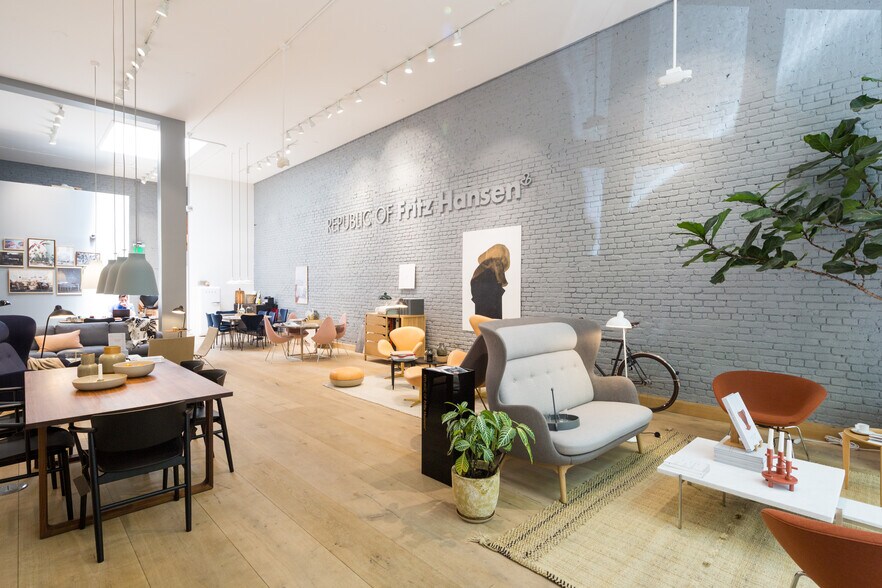 More Photos Of 440-444 Jackson St, San Francisco Storefront For Lease