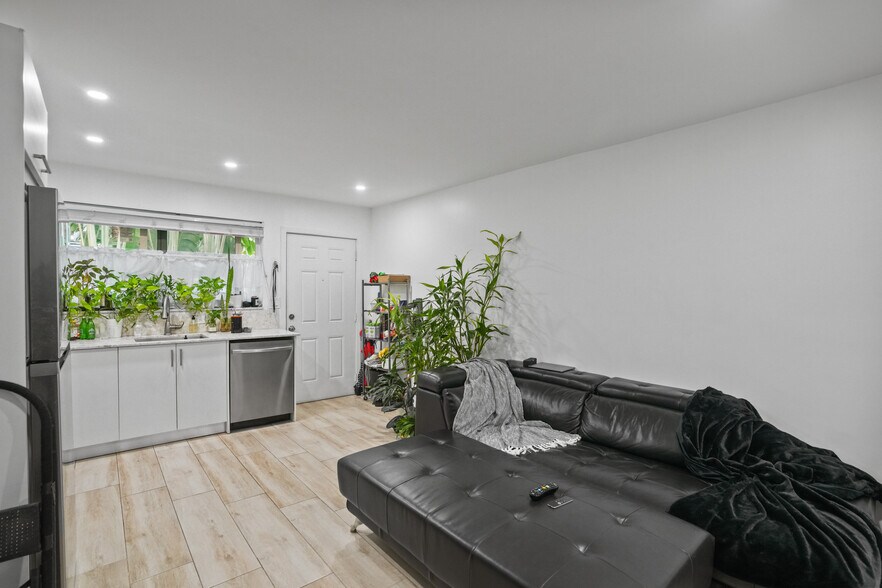 More Photos Of , Miami Beach Multifamily For Sale