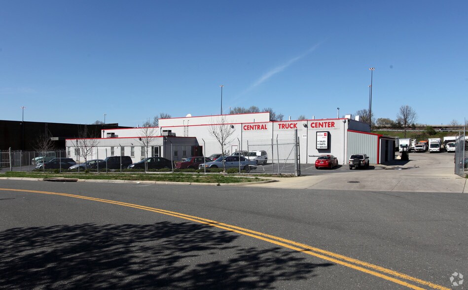 Primary Photo Of 3839 Ironwood Pl, Landover Warehouse For Lease