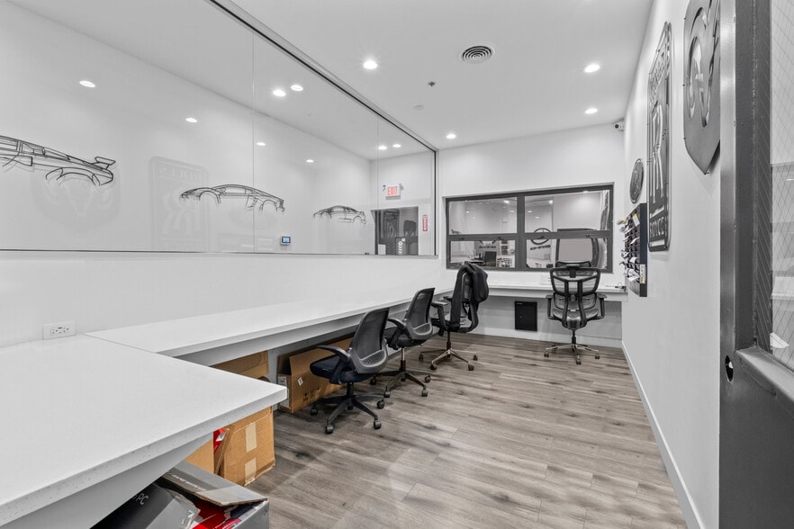 More Photos Of 1529 N 31st Ave, Melrose Park Truck Terminal For Lease