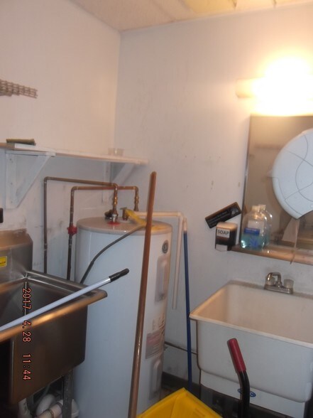 More Photos Of 8230-8238 Frankford Ave, Philadelphia Freestanding For Sale