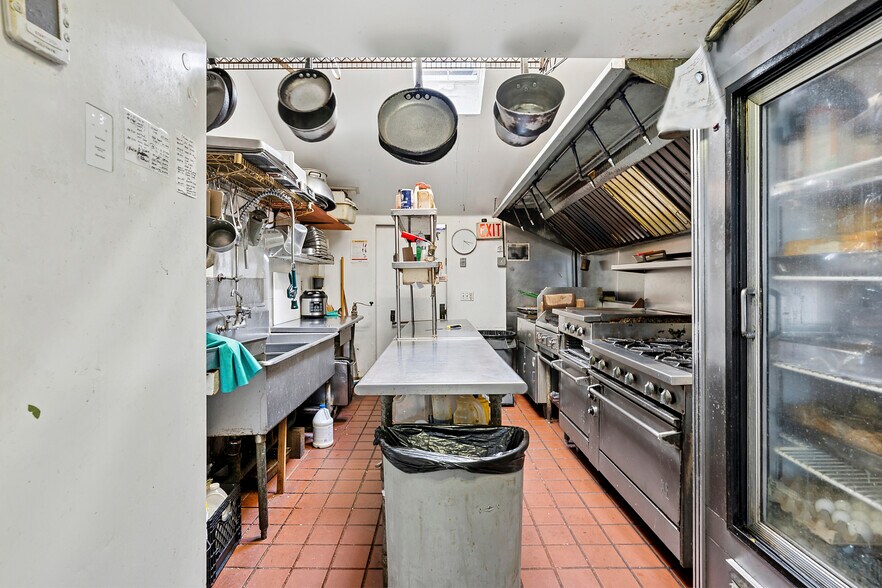 More Photos Of 55700 Rt-25, Southold Freestanding For Sale