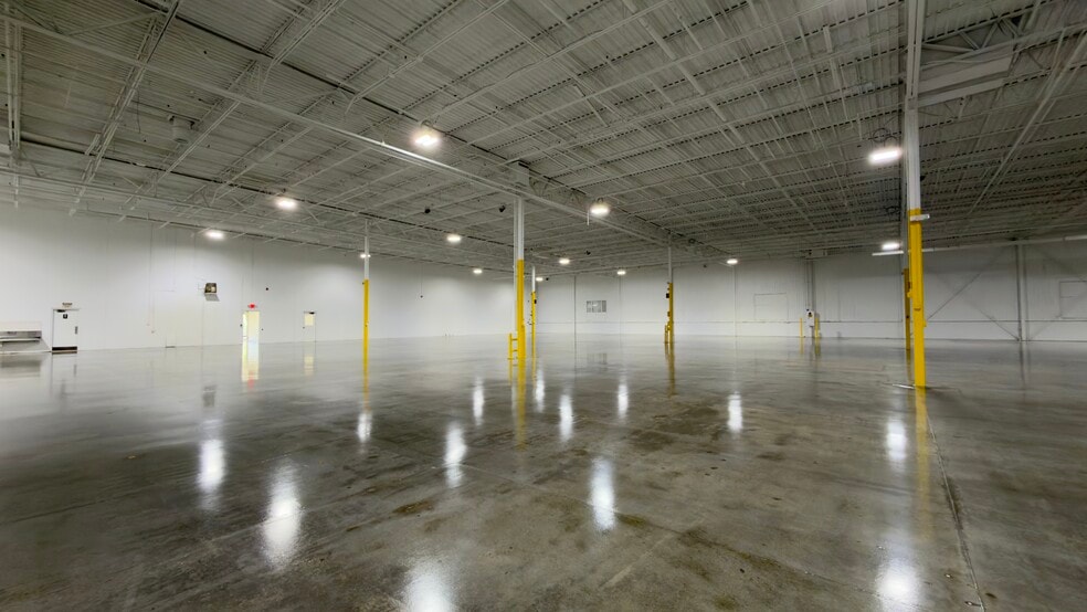 More Photos Of 1102 Aviation Blvd, Hebron Warehouse For Lease