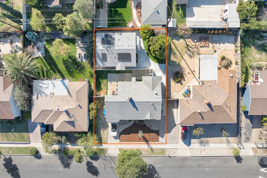 More Photos Of 7445 Amestoy Ave, Van Nuys Apartments For Sale