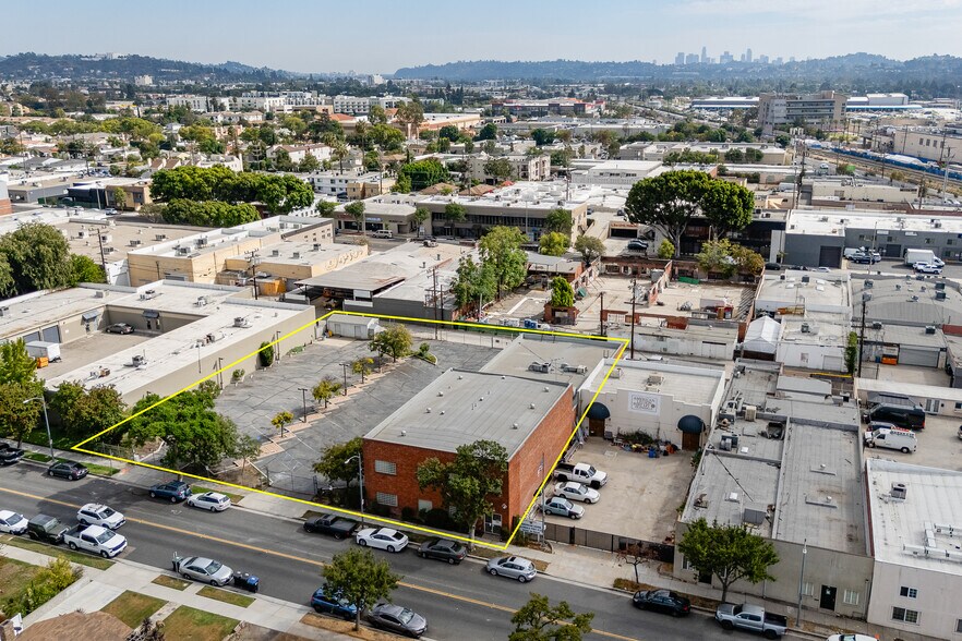 More Photos Of 700-710 W Wilson Ave, Glendale Office For Lease